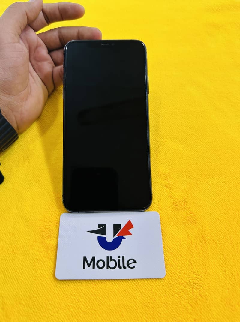 iPhone 11 pro max 6