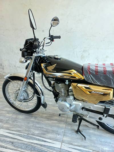 Honda CG125s Gold 2026 Lush  ( 0306.6655410