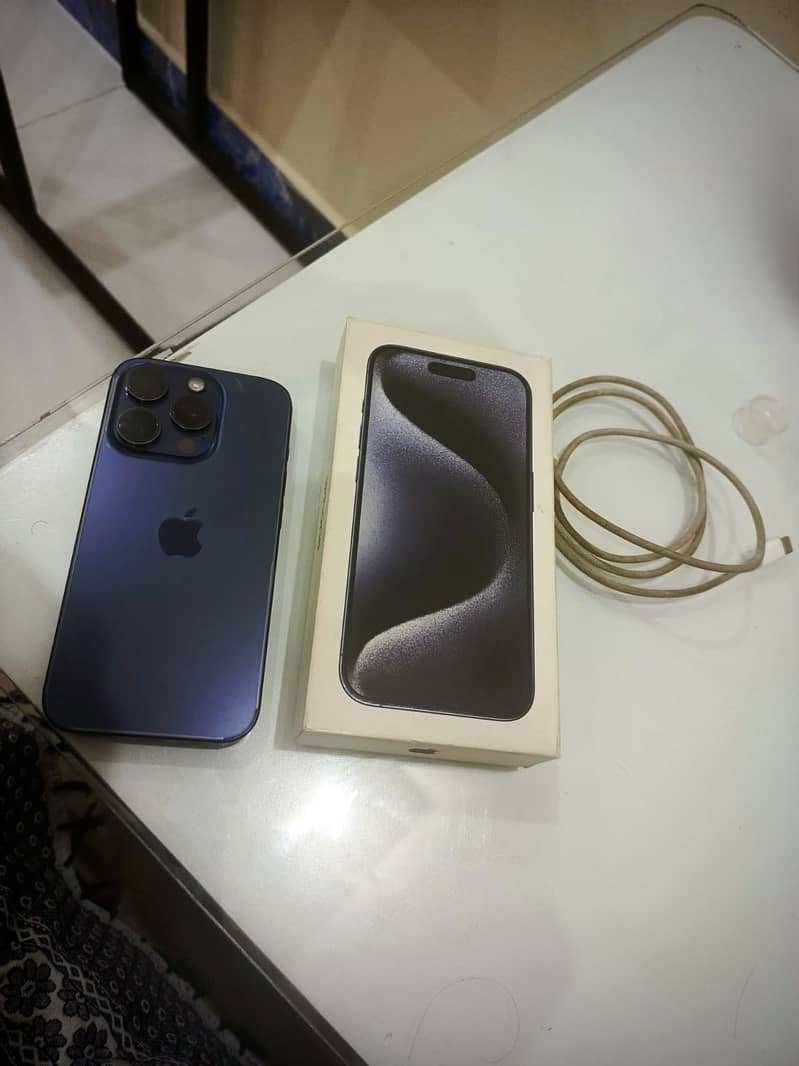 Apple iPhone 15 pro 1