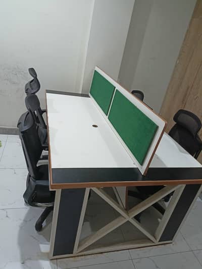 Premium Office Workstation Tables – 4 Seater & 6 Seater