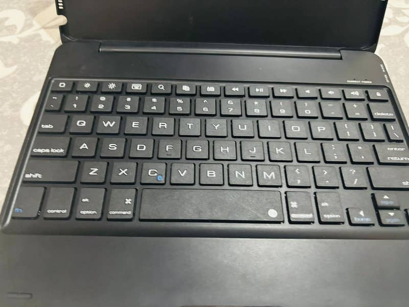 Wireless Bluetooth Keyboard Case for iPad 1