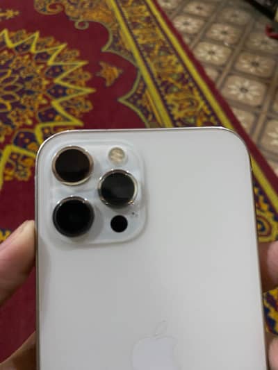 12 pro max white