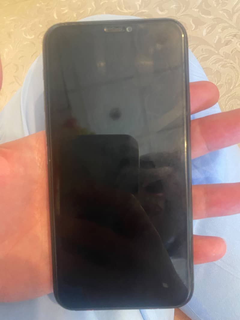 Apple iPhone 11 Pro 1