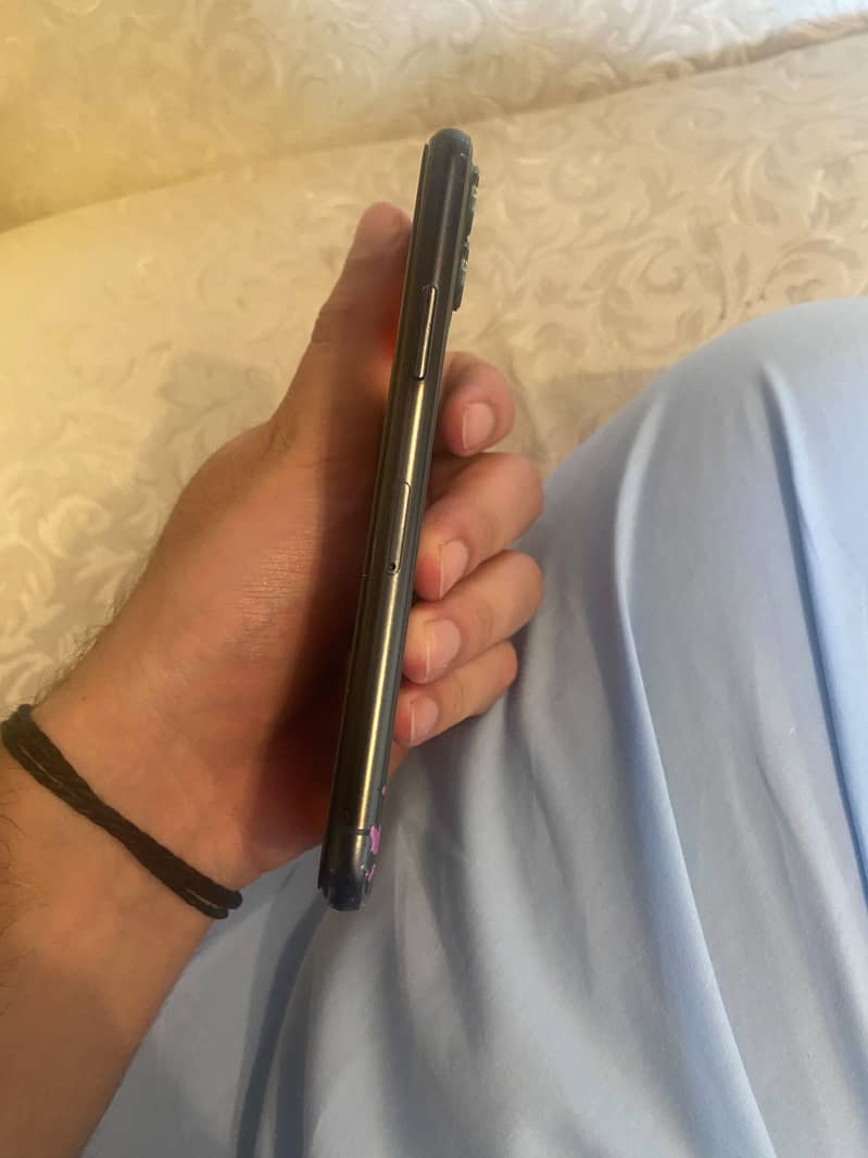 Apple iPhone 11 Pro 5