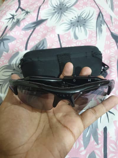 mobile eyewear recorder