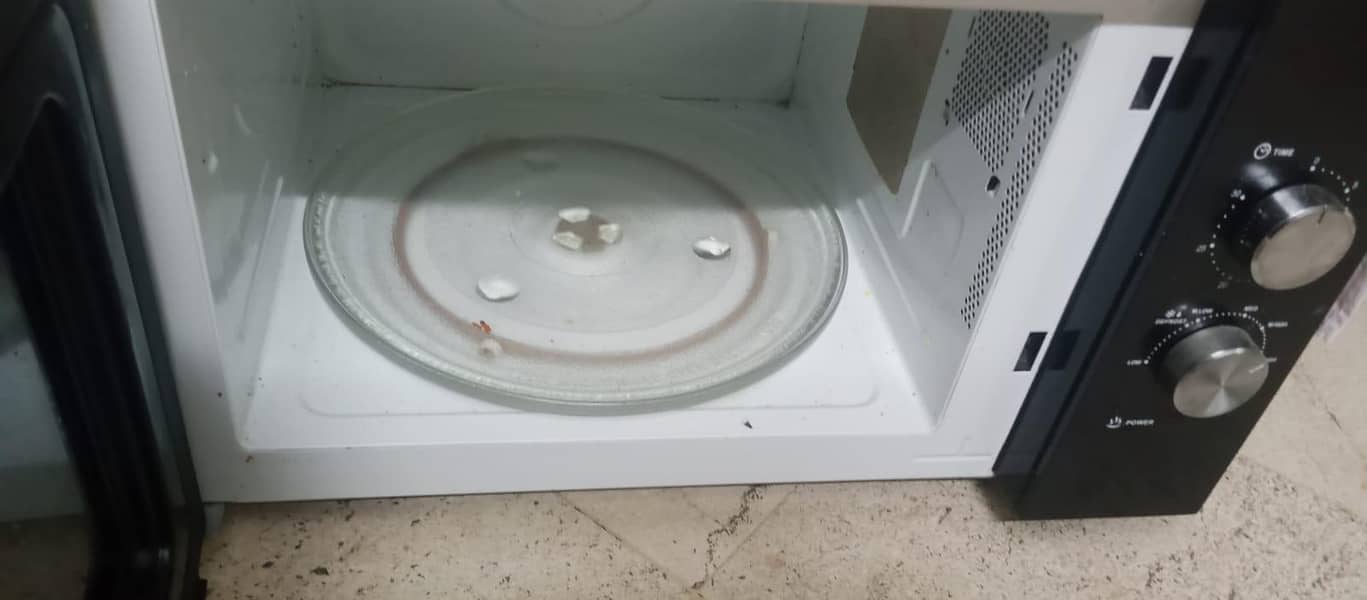 Haier Microwave 1