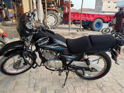 Suzuki GS 150 rahimyarkhan registred 2018 model