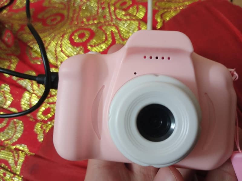 Camera 8