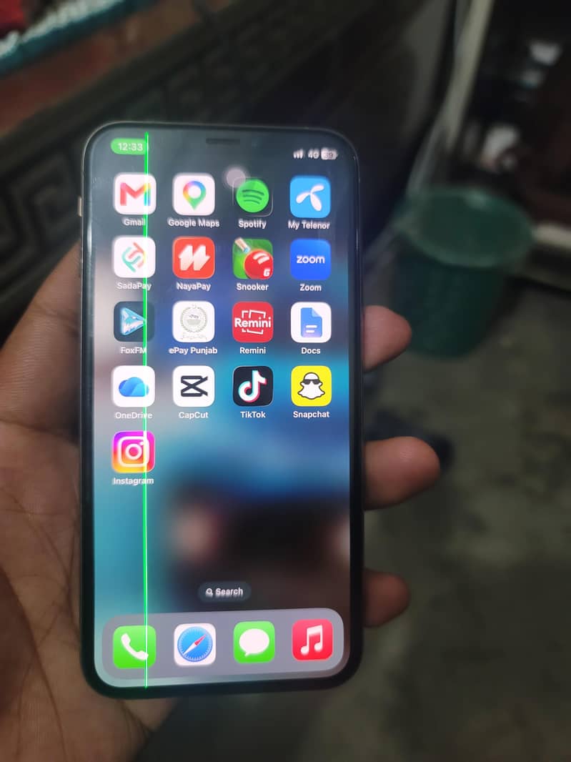 Apple iPhone XS 1