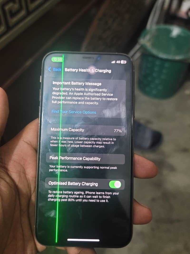 Apple iPhone XS 4