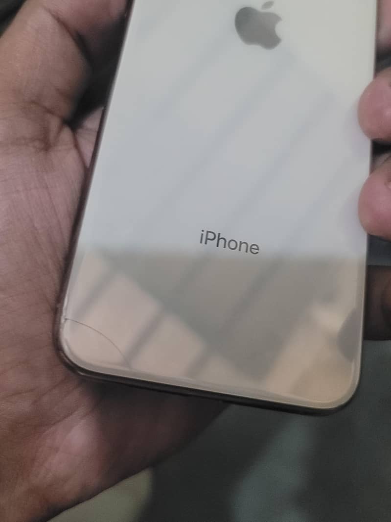 Apple iPhone XS 5