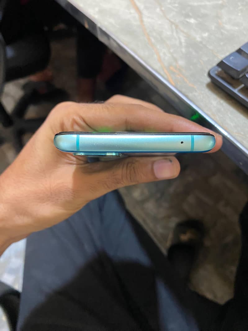 OnePlus 8T 4