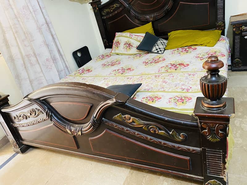 Double bed 0