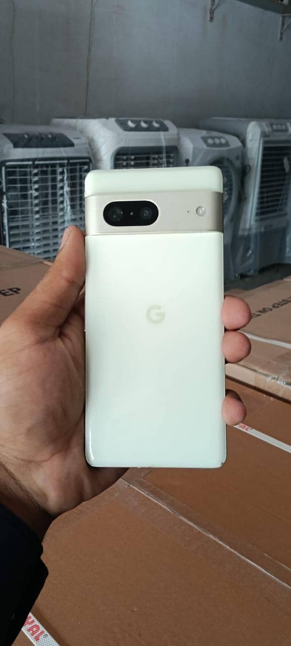 Google Pixel 7 3