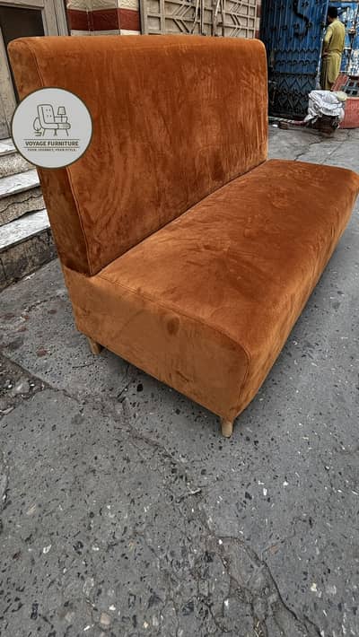Heavy Duty 3 Seater Restaurant Sofa – Solid Wood & Comfortable Seating
