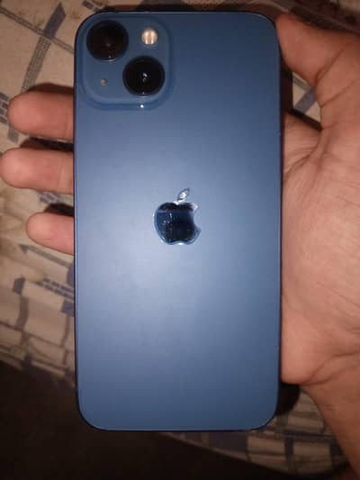 Apple iPhone 13