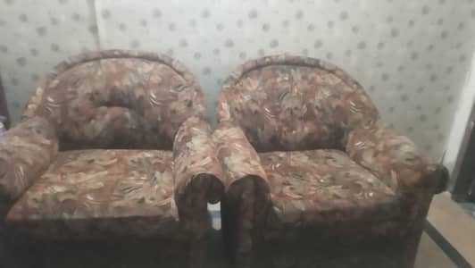 2 Single Seater Sofas / Comfortable Printed Armchairs for Sale