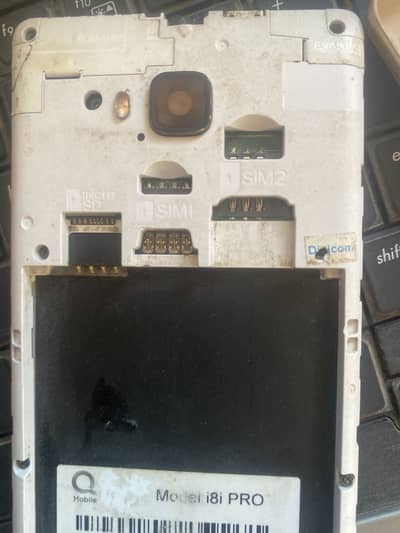 QMobile i8i Pro