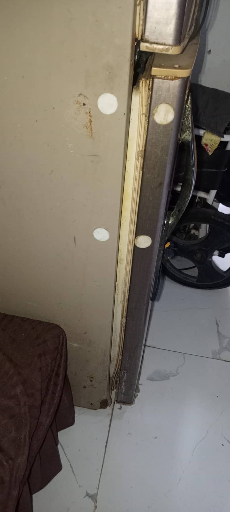 medium size fridge 6