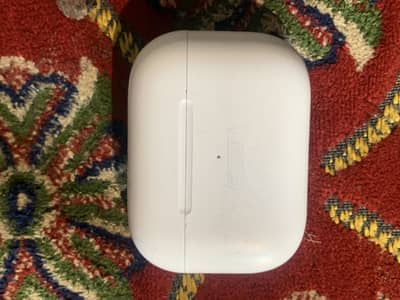 G Golden Air Pods Pro 2