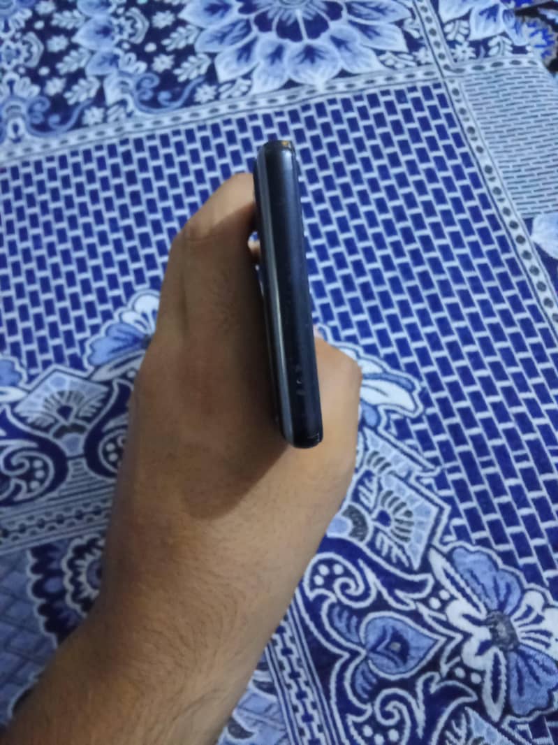 Google Pixel 6a 5