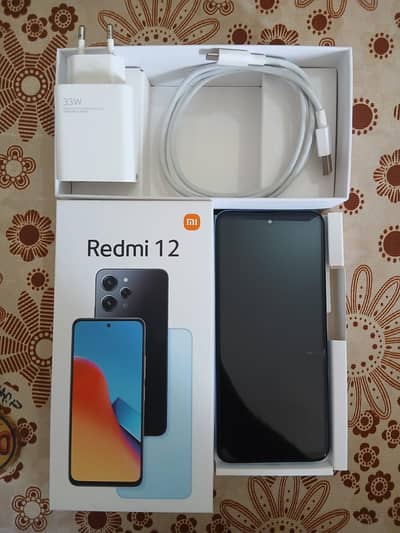Xiaomi Redmi 12 8GB/128GB (9/10) condition