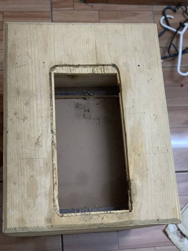 Sewing machine table 0