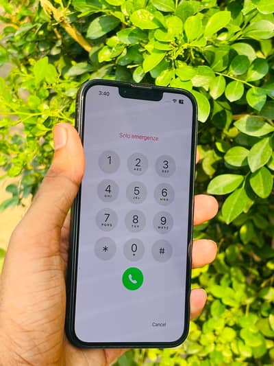 Apple iPhone 13