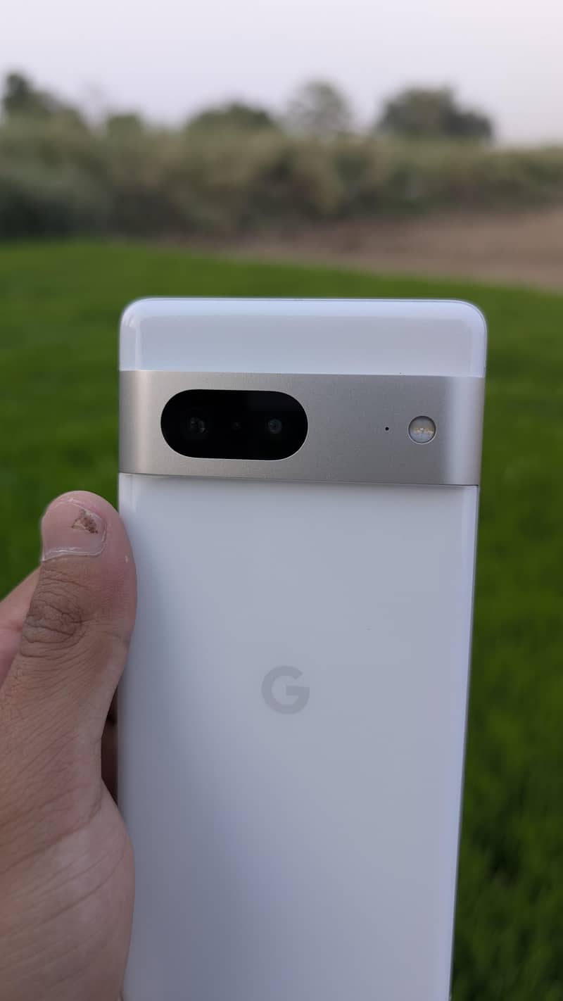 Google Pixel 7 4