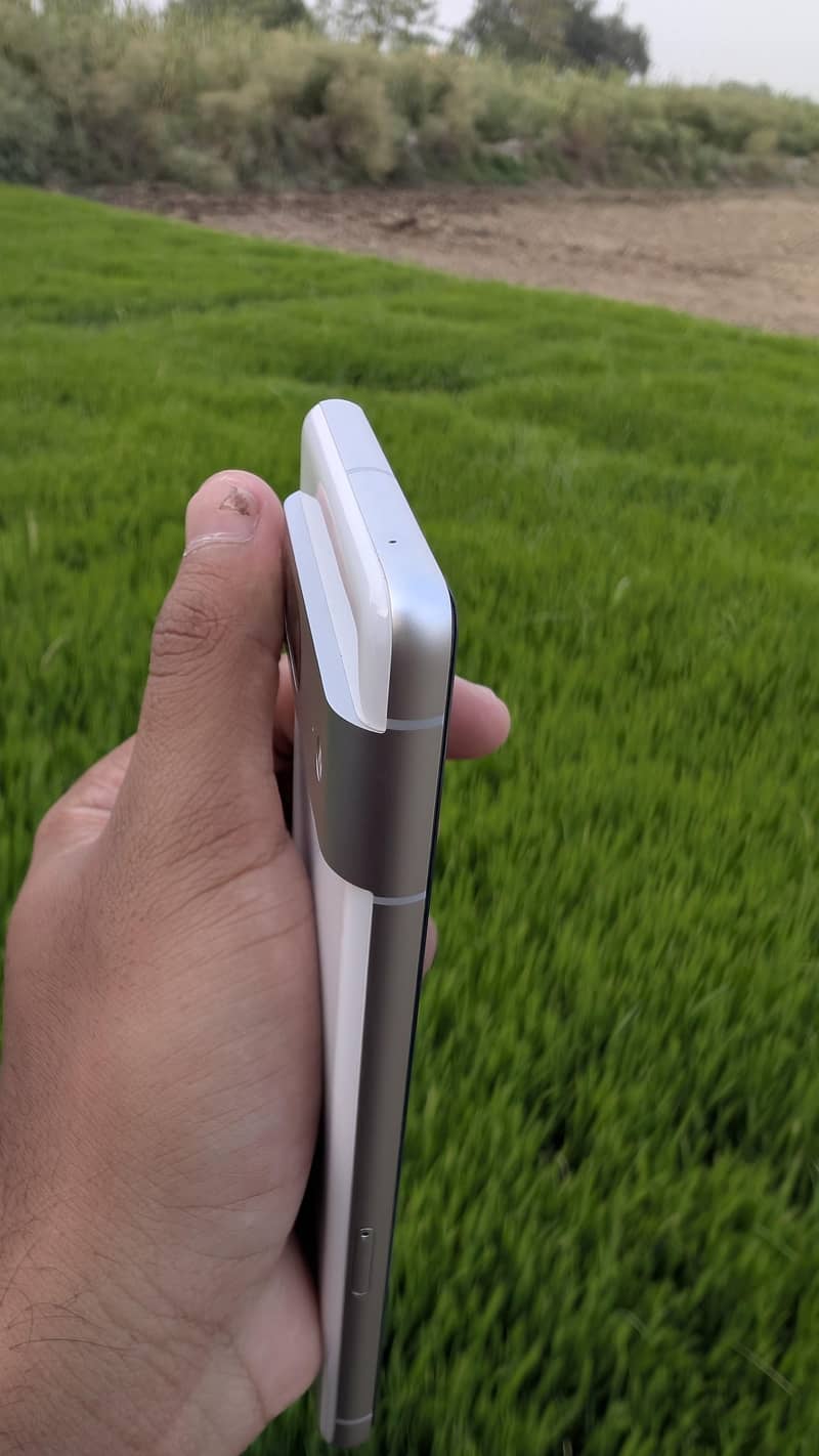 Google Pixel 7 9