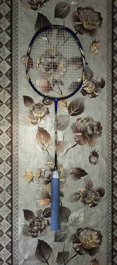 Brandnew AshAway SMASH 886 Badminton Racket with HI-QUA Strings