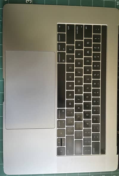 2016 Macbook Pro 15 inches Retina display