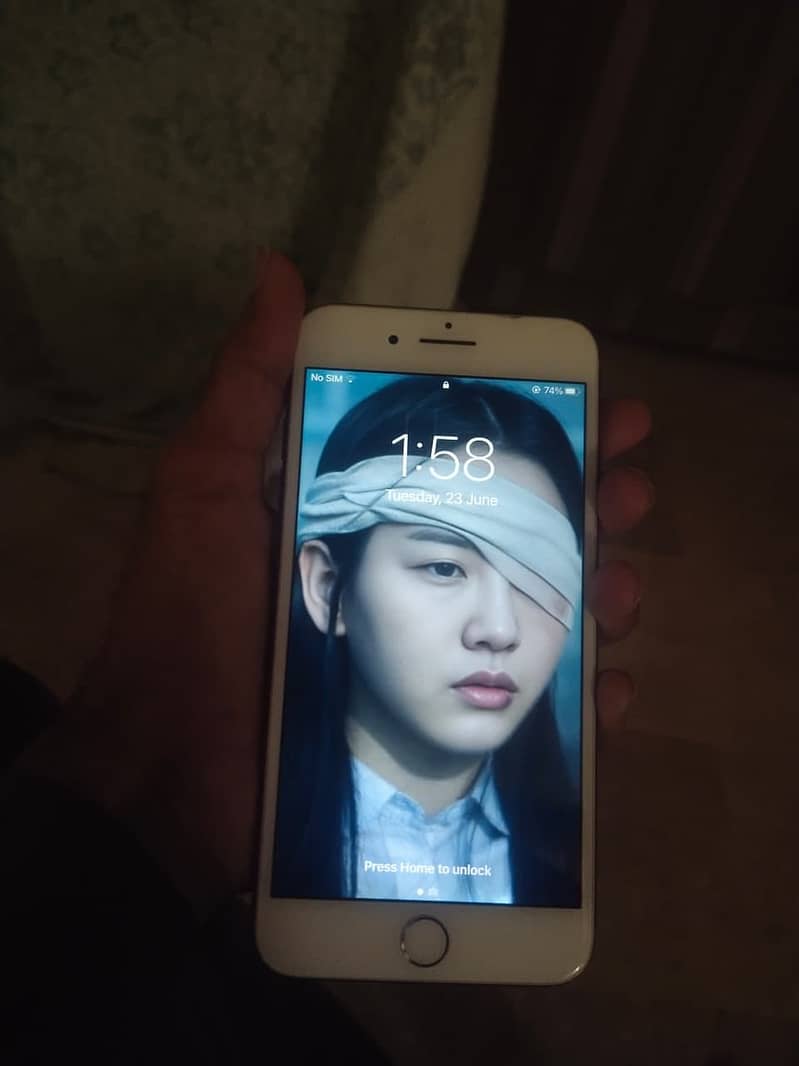 Apple iPhone 7 Plus 2