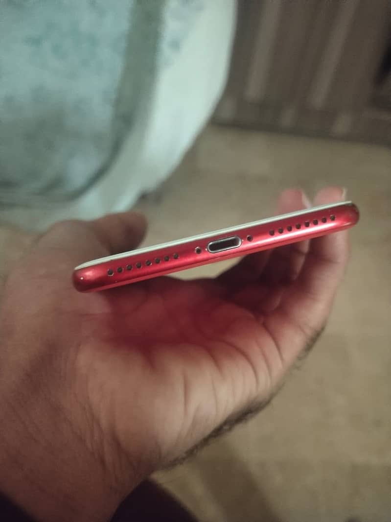 Apple iPhone 7 Plus 4