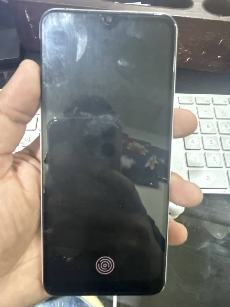 OppoF17 6