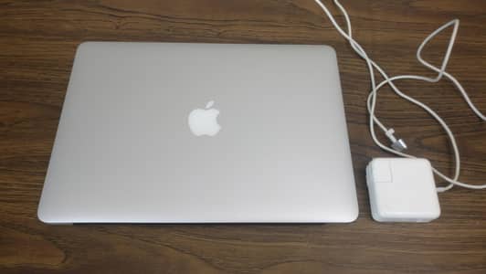 Apple MacBook Air 2017, 13inches, 8GB 128GB in excellent condition