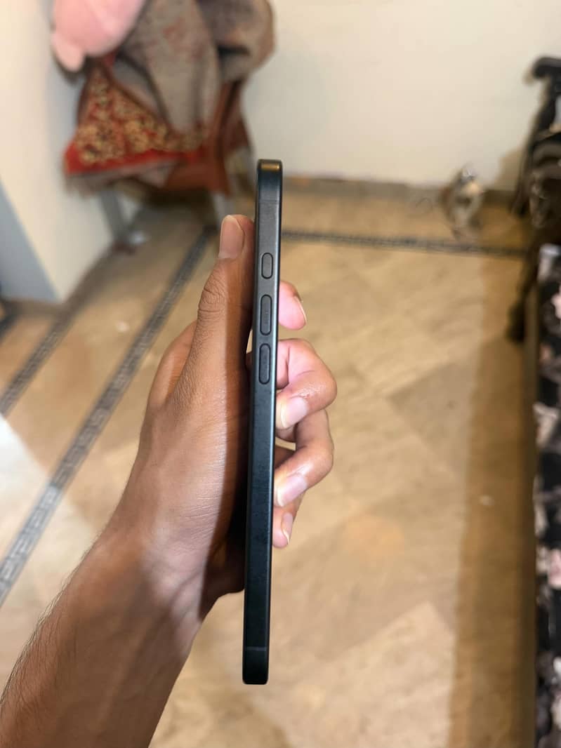 Apple iPhone 16 Plus 2