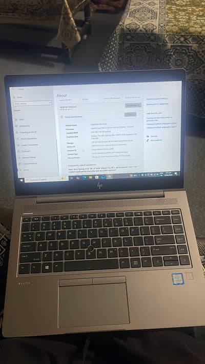 Corei5 8th 2gb GPU Z book
