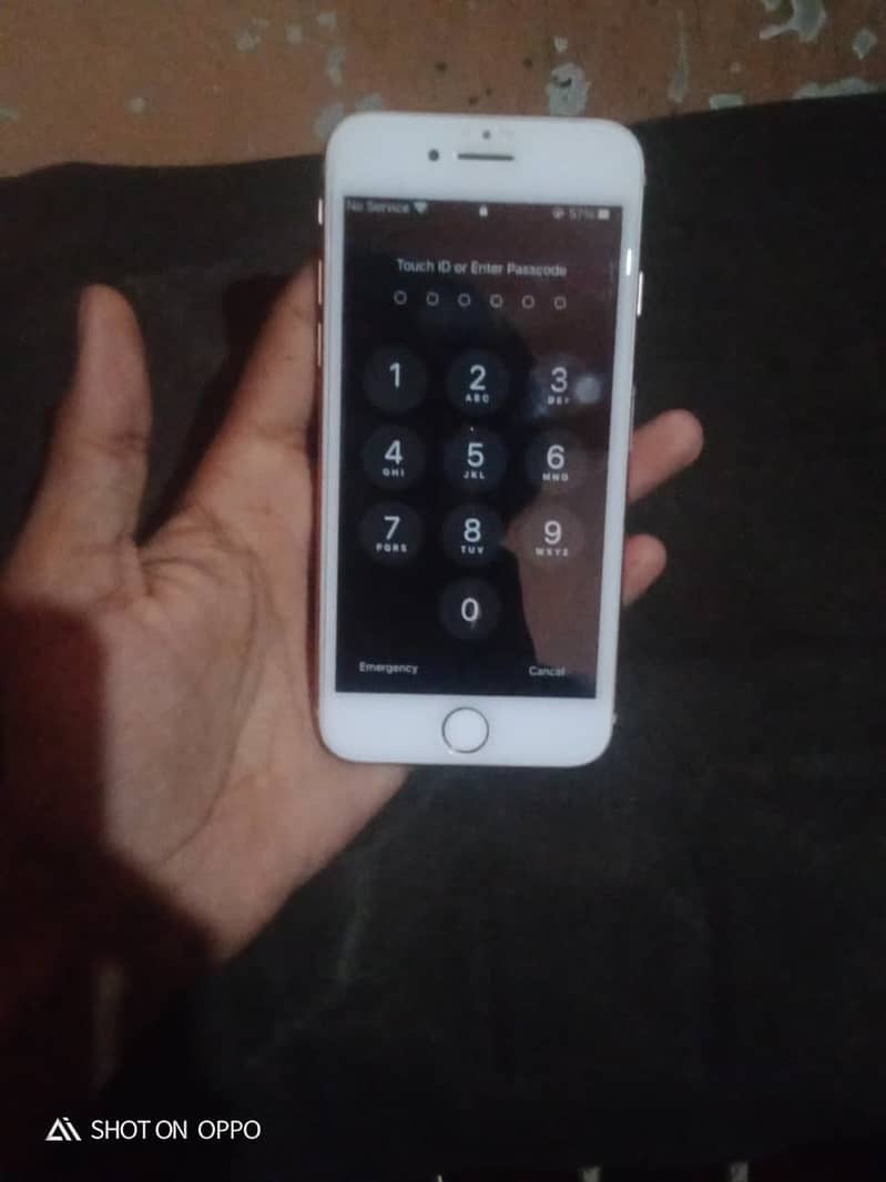 Apple iPhone 8 7