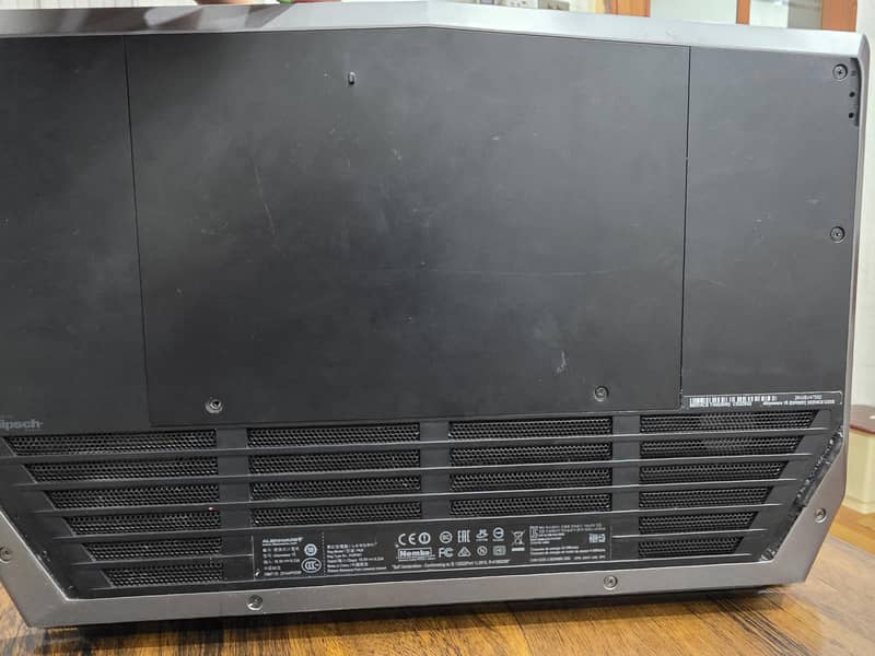 Alienware 15 gaming machine 2