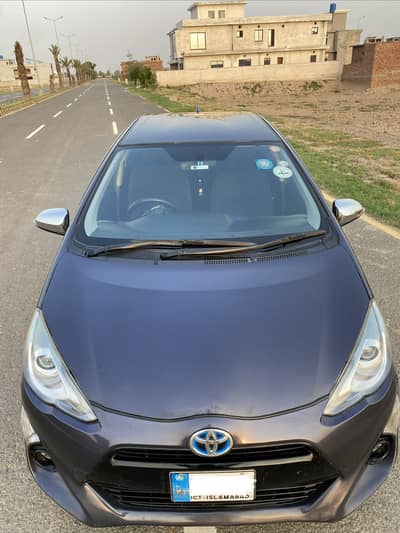 Toyota Aqua 2015