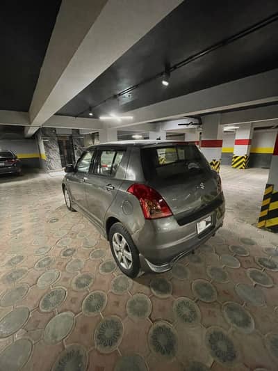 Suzuki Swift 2011 Dlx 1.3