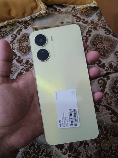 Vivo Y16