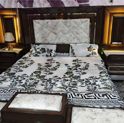 Luxury Wooden Bed Set – Modern & Elegant Design