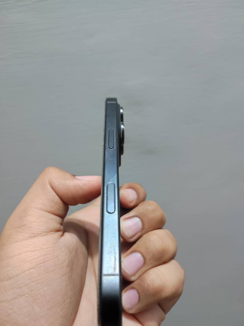 Iphone 16 pro Jv 256 gb 3