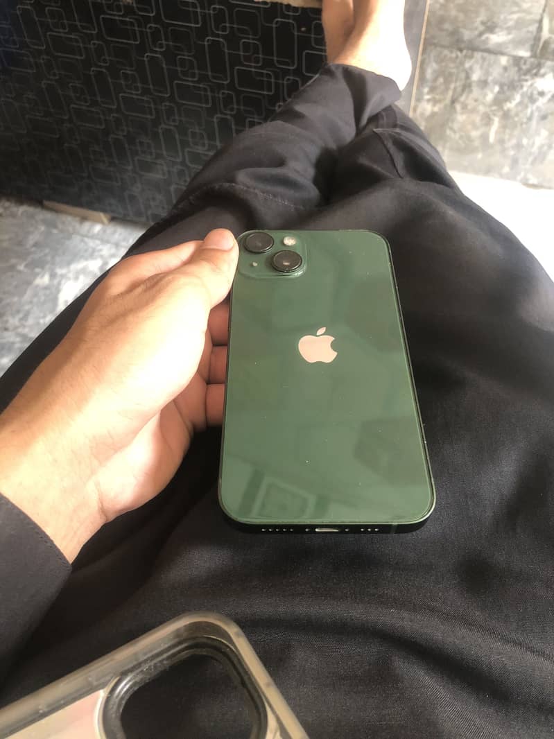 iPhone 13 1