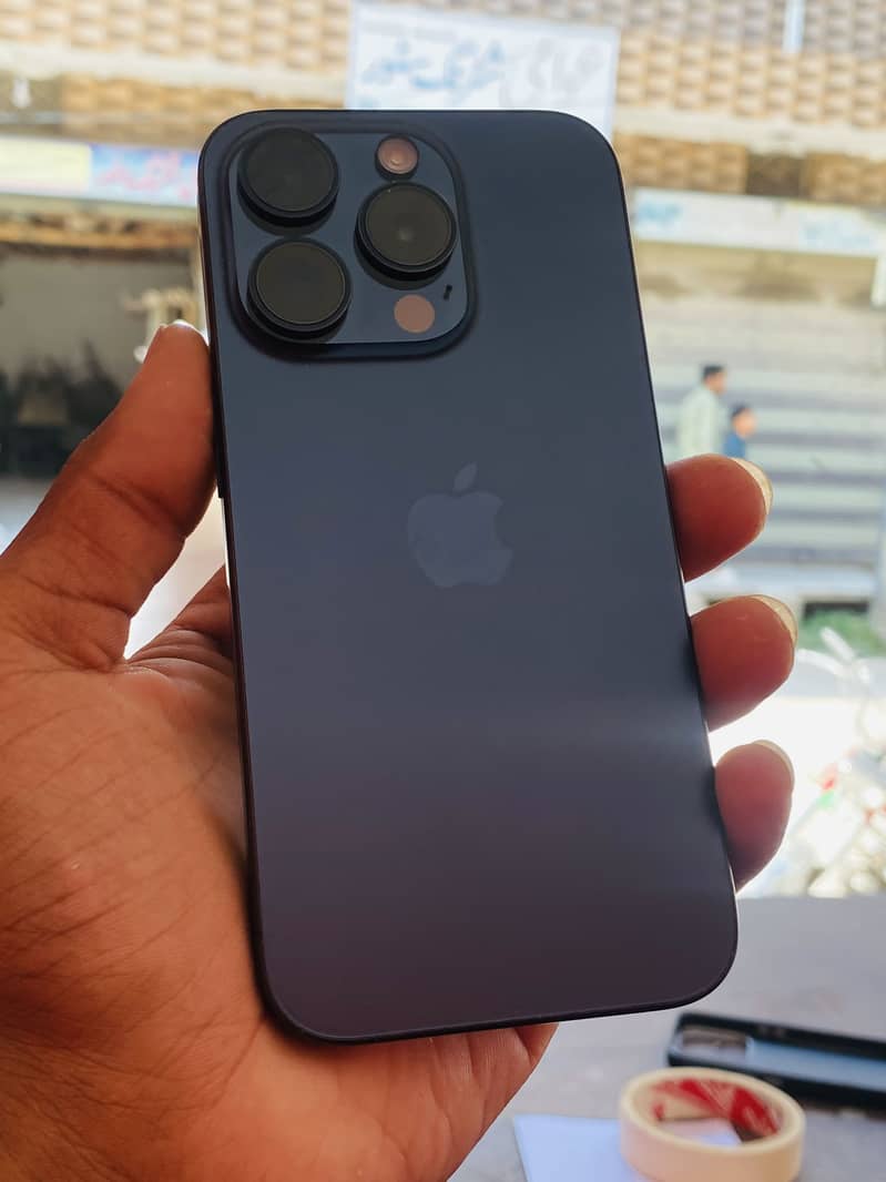 iPhone 15 Pro 0