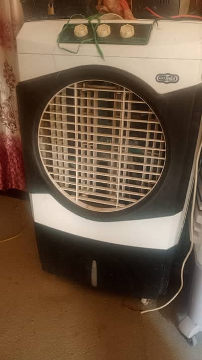 Best condition 1 year used
