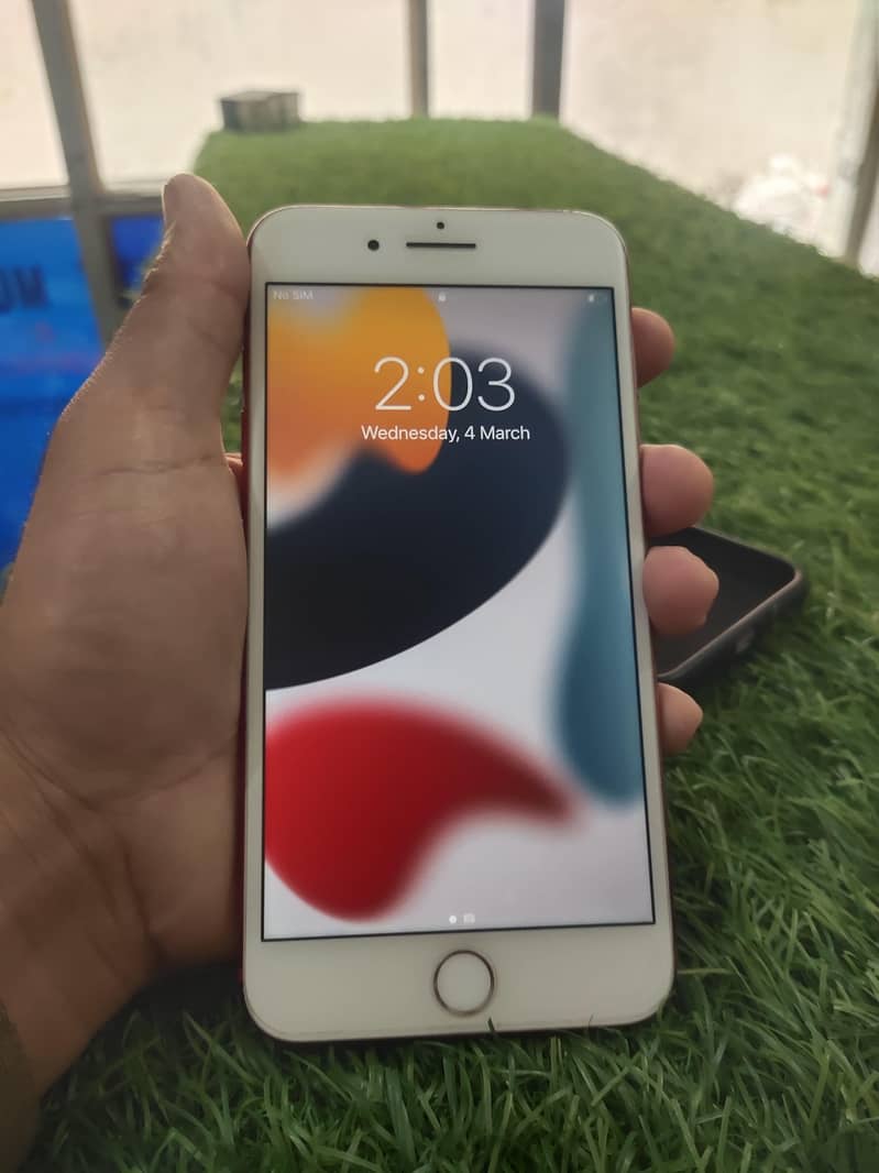Apple iPhone 7 Plus 1