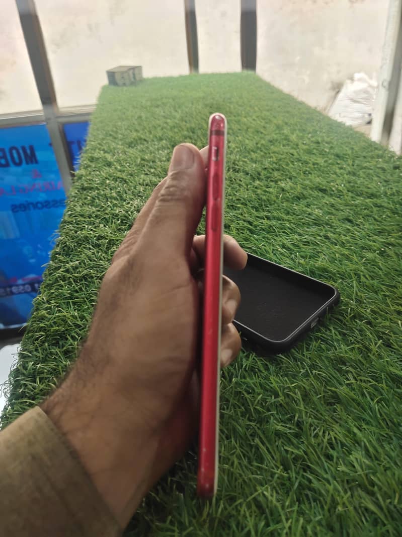 Apple iPhone 7 Plus 3